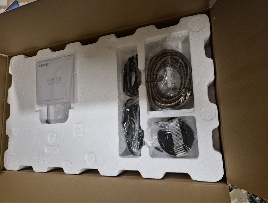 Vând boxe Edifier S350DB cu factură și garanție
