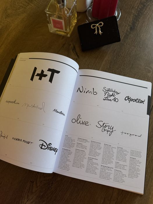 книга Logo – Michael Evamy