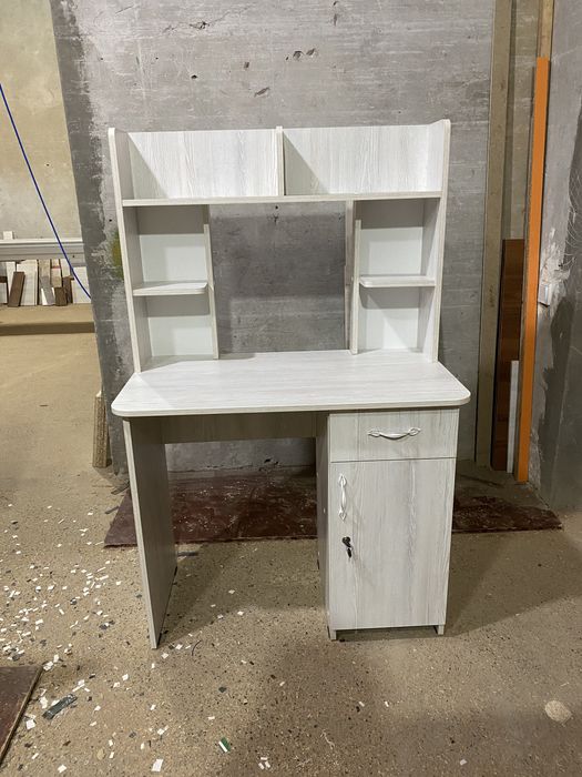 Стол письменный parta pismeniy