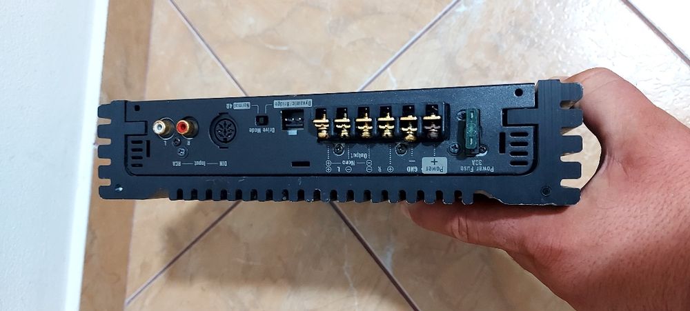 Casetofon auto  și amplificator Pioneer