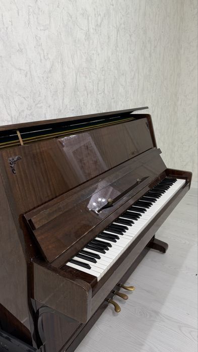 Продается фортепиано