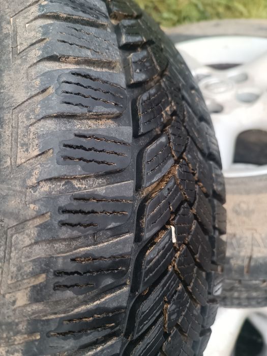 Cauciucuri cu jante alu nissan 215/65/R16