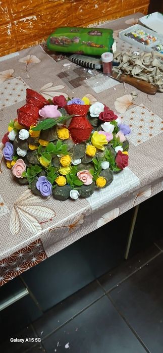 Cascada disain cu led și trandafiri de săpun