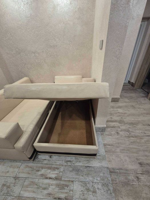 Диван от еко кожа