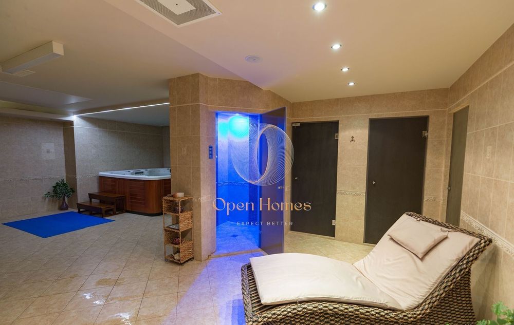 Продава се Офис в София, Лозенец - 385 кв.м за 636 €/кв.м - Снимка #1