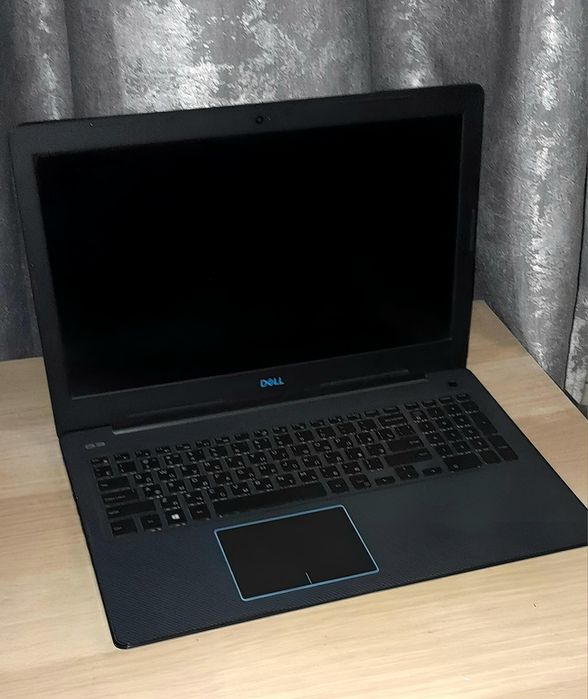Ноутбук DELL  P75F003 d.15.6.