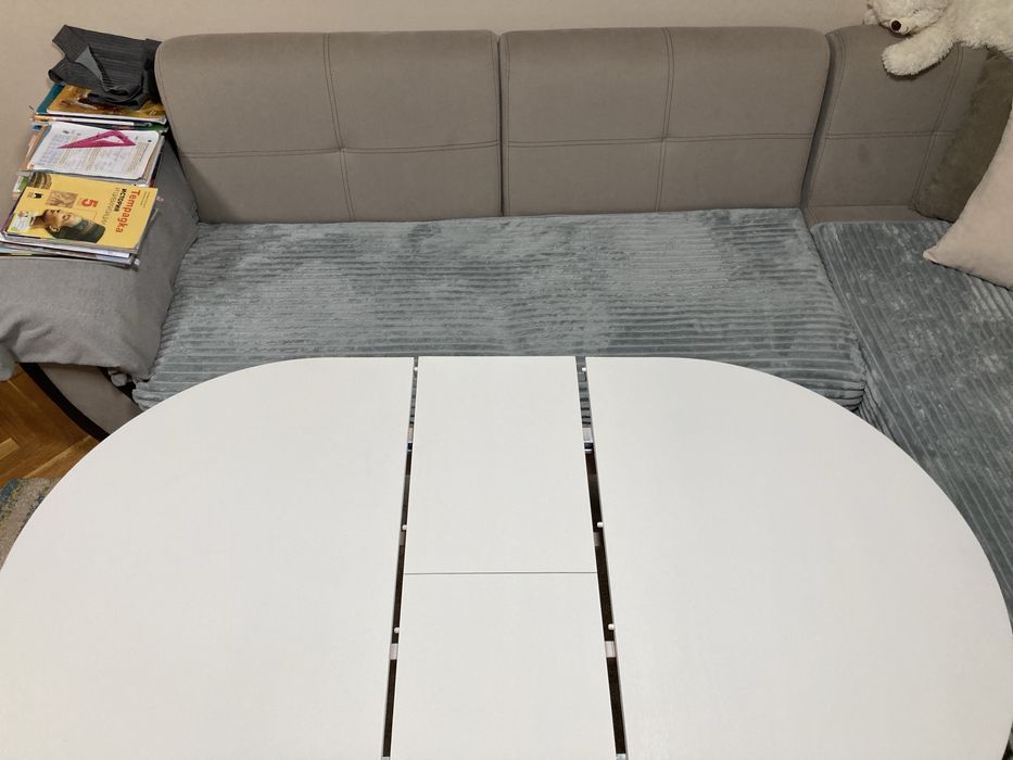 Трапезна маса за кухня или трапезария