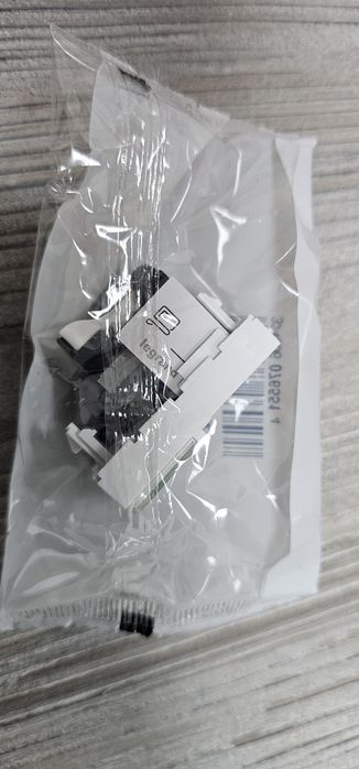 Розетка RG 45 Legrand