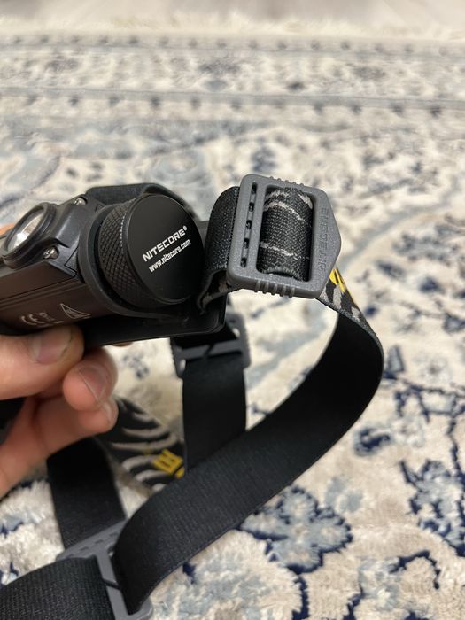 Продаю фонарик налобный Nitecore