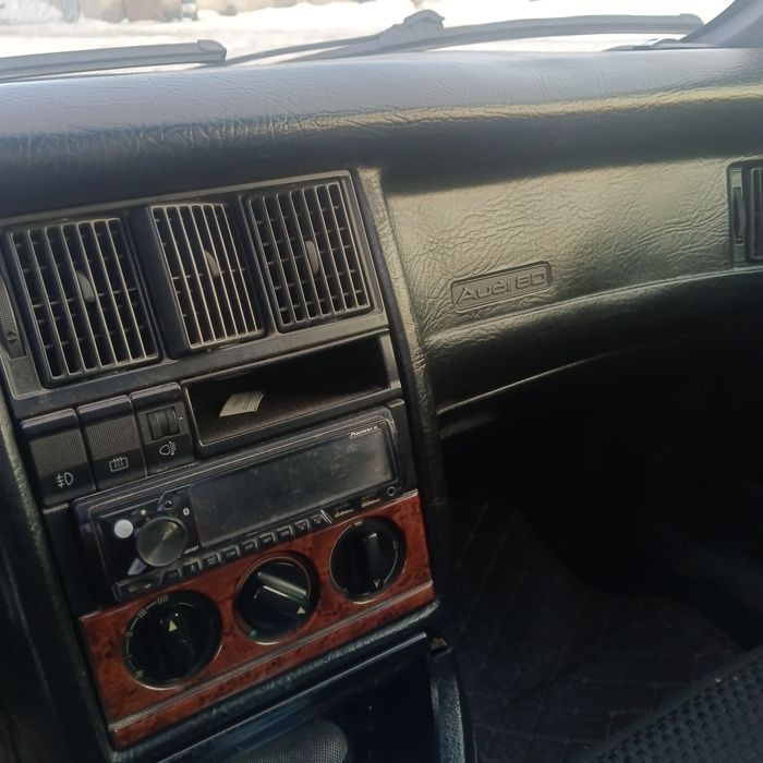 Продам Ауди 80 б3, моно 1.8