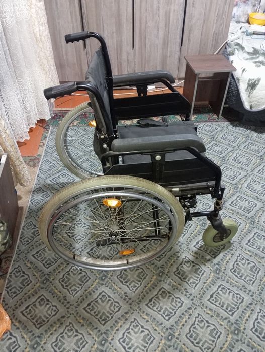 Кресло коляска для инвалидов новая
