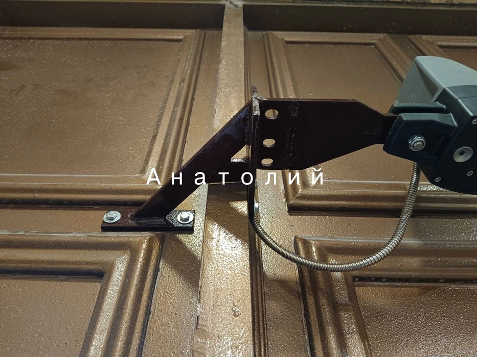 Автоматика на распашные ворота.Управление со смартфона!Аккумуляторы!