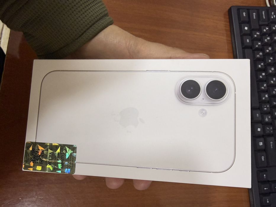 Янги iPhone 17, white, 256 gb