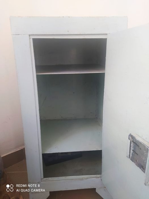 Продам сейф