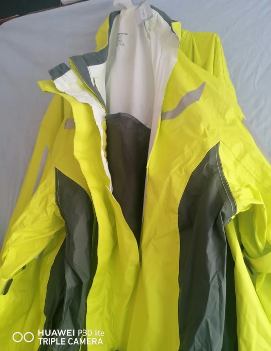 Combinezoane impermeabile