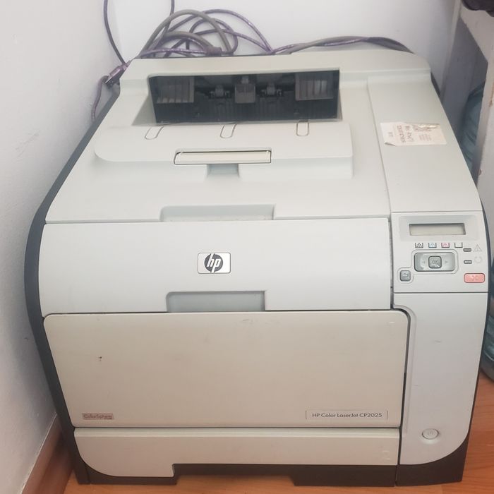 Принтер цветной.