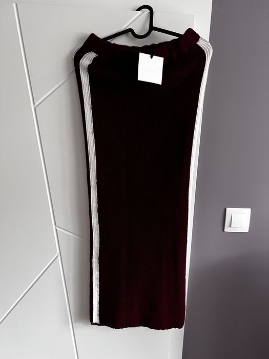 Плетен сет в бордо - пола и елек