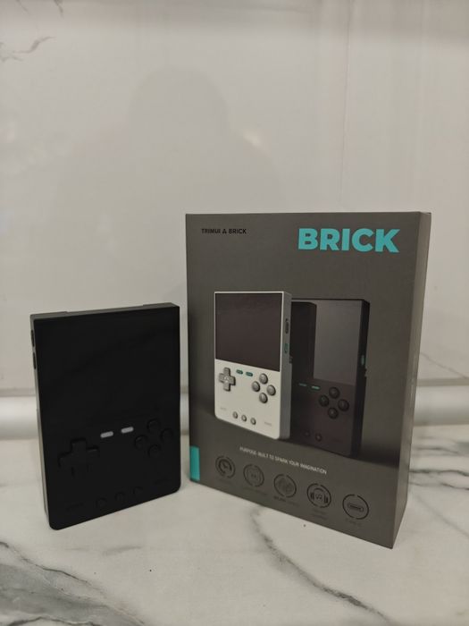 Приставка TRIUMI Brick