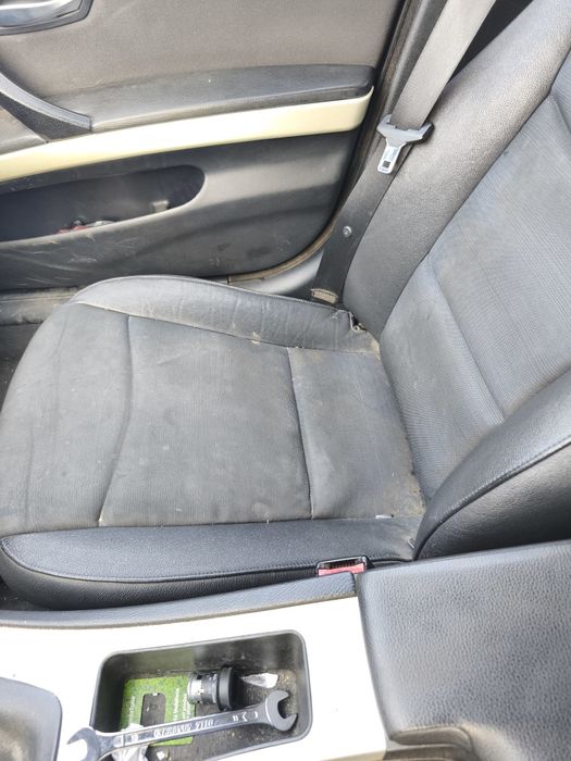 Vând interior BMW e91 semi piele cu încălzire