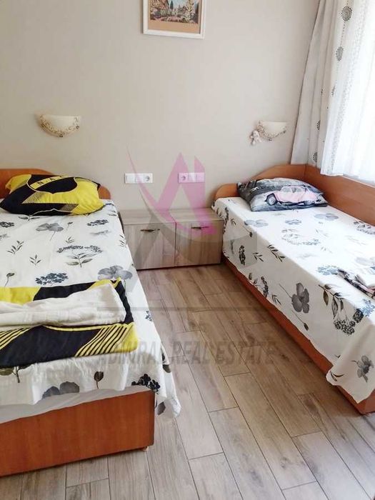 Дава се под наем Тристаен апартамент в Варна, ВИНС - 76 кв.м за 614 € - Снимка #3