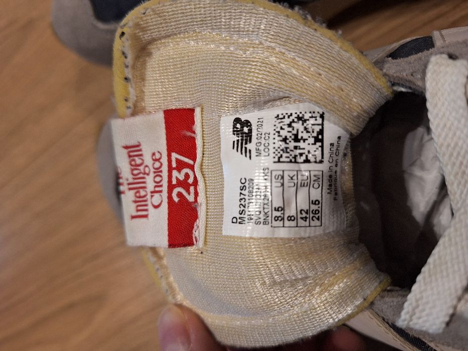 New Balance маратонки 42