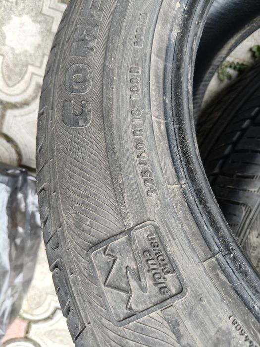 Vând 4 cauciucuri de vara 225/60 R18