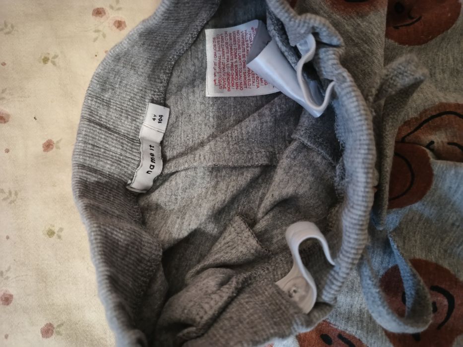 Лот детски за 4 год. DKNY, Levis, Name it