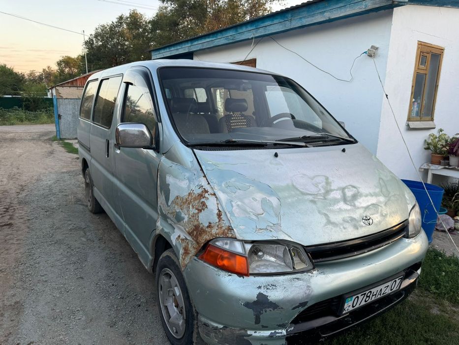 Продам Toyota Hiace