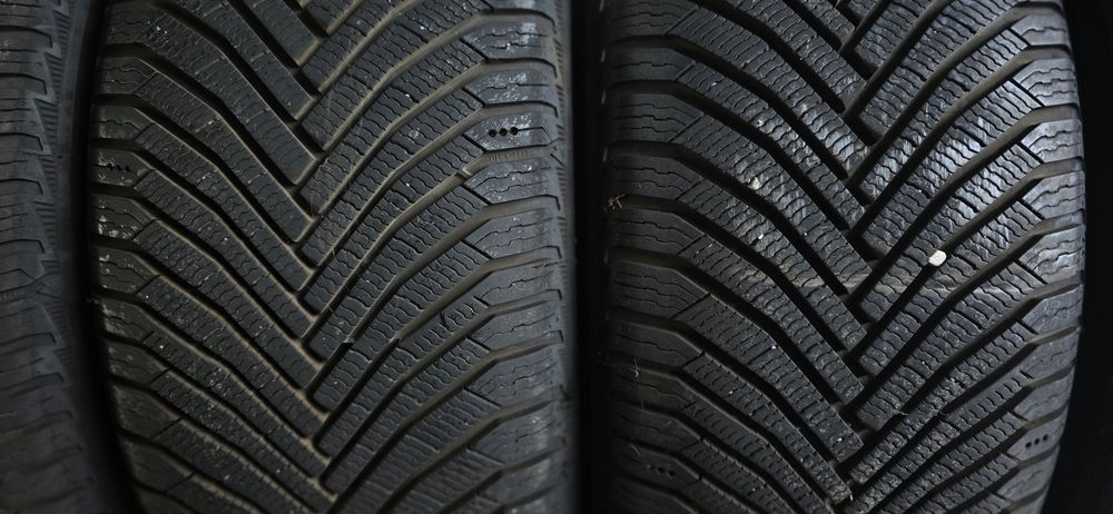 235 55 17 / 235/55/17 Set 4 buc Michelin Alpin 7