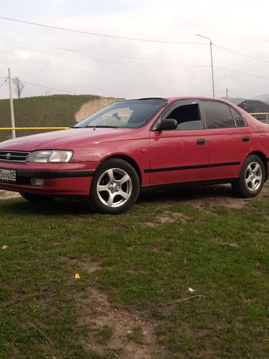 Карина е тойота седан 95 1.8 об