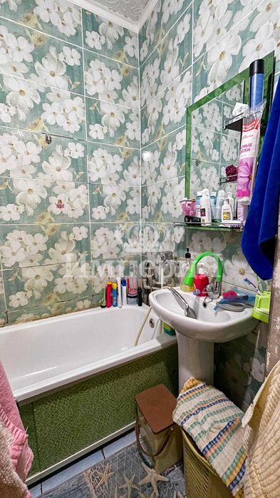 Продам 3 ком кв Алишер Империя