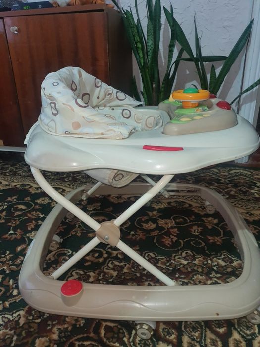 Ходунки в хорошем состоянии за 300 мын сум