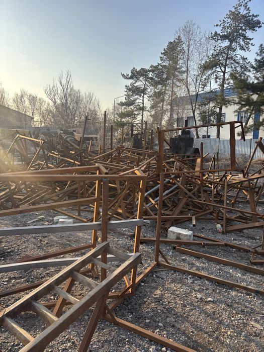 Металлый селые.