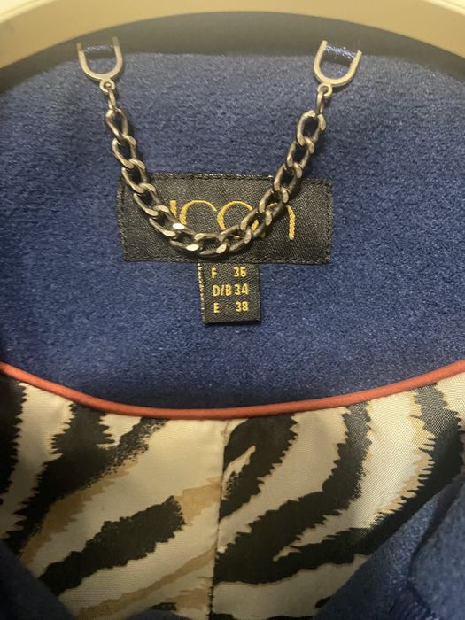 Пальто на весну для девушки . Размер 42.