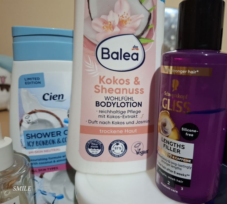 Лот козметика за коса ,лице и тяло