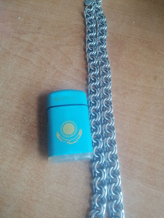 Продам цепочку серебро