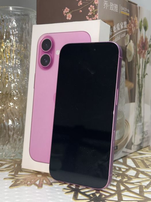 iPhone 16 Pink- Айфон 16 розовый