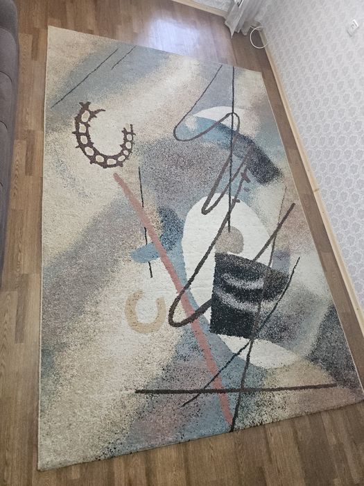 Продам стол, гладилку, вентиллятор и т.д.