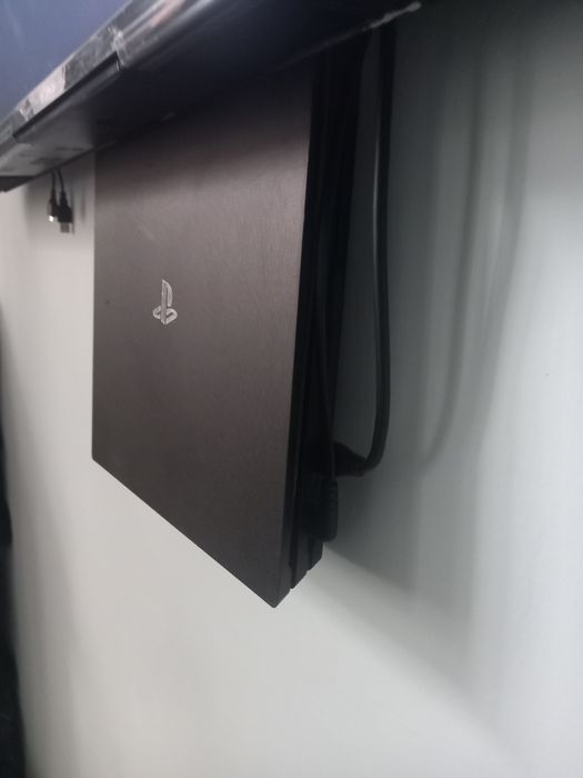 Прошитая Sony Ps 4 pro 1тб!