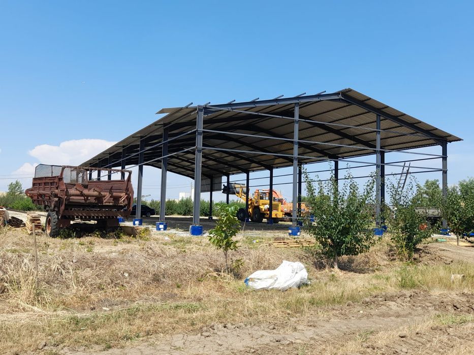 Vând hala metalica și structura metalica 10X20X4h la preț foarte bun