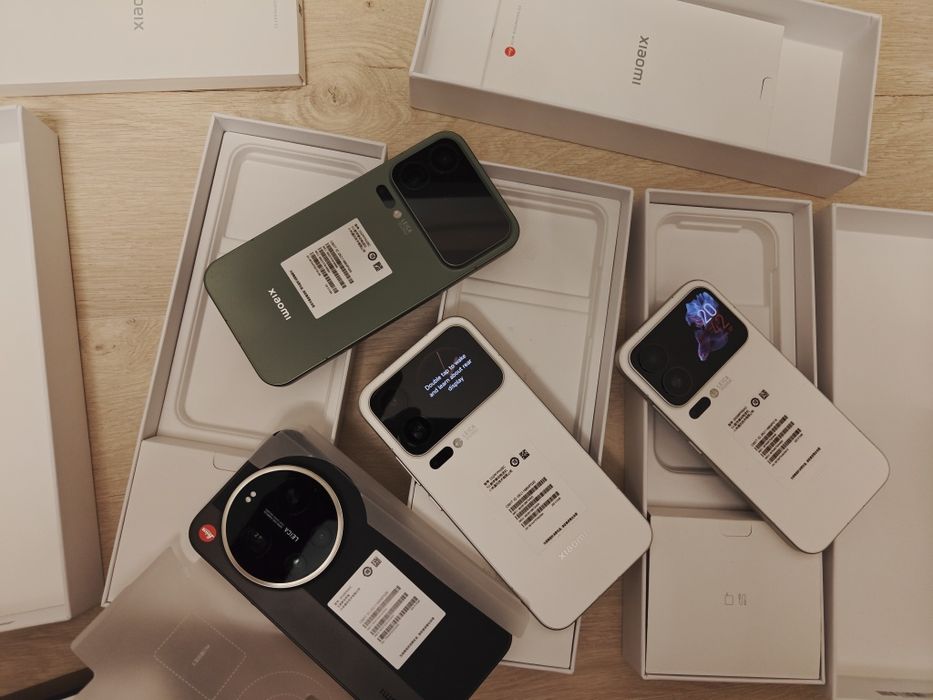 Чисто нов Xiaomi 17 PRO Max 16/512/1024GB с двоен селфи дисплей, Esim