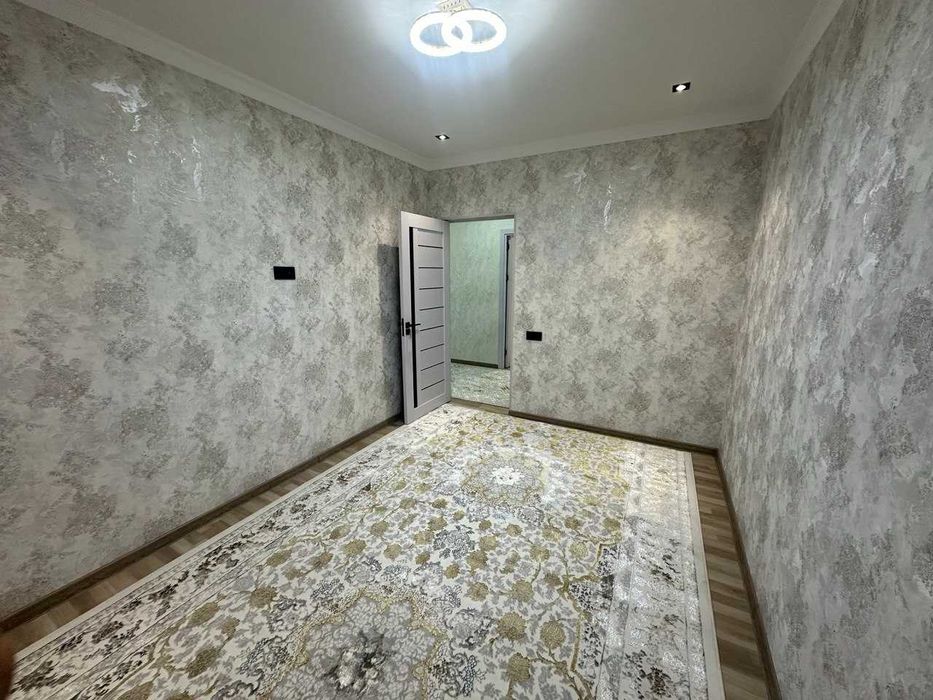 2 xonali kvartira sotiladi