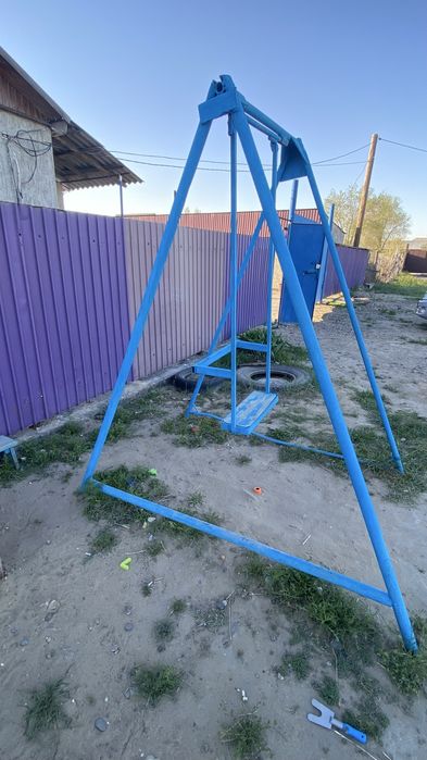 Качеля железная