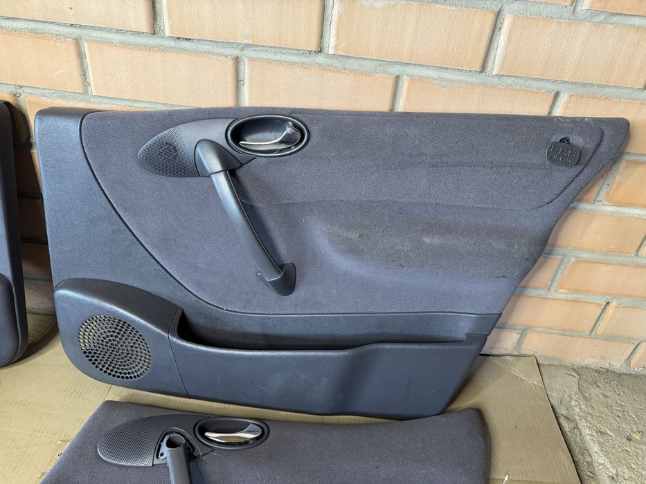 Дверные карты Форд Фокус 1