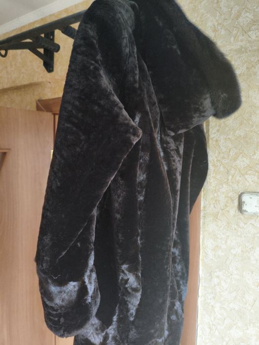 Шуба мутон продам