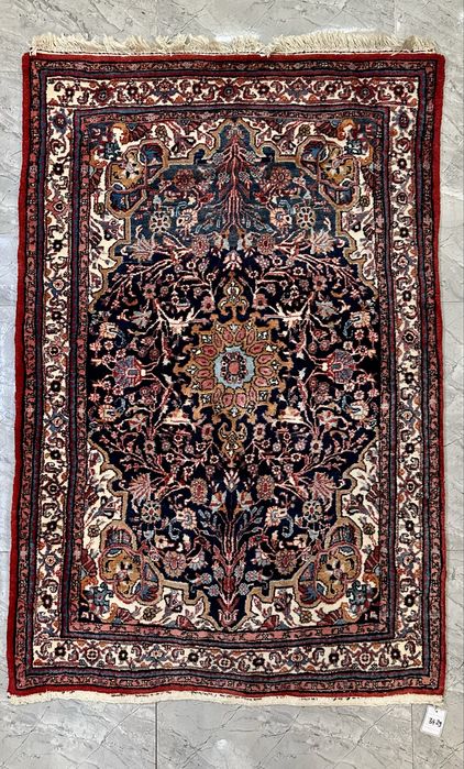 Ковры ручной работы