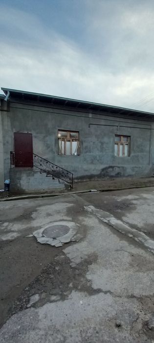 Nazarbekda 1 xonali uchastka sotilad