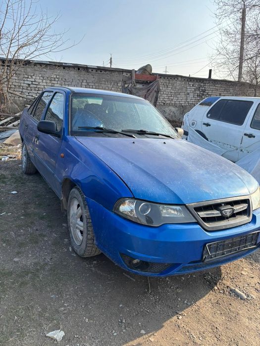 Продаётся нексия 2