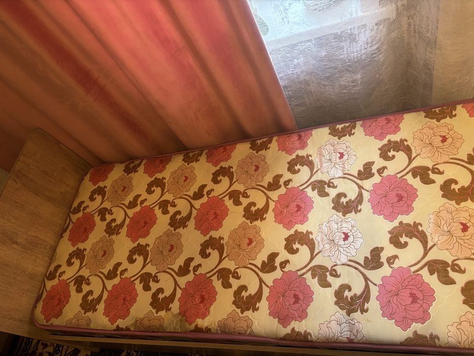 Кровать односпальная