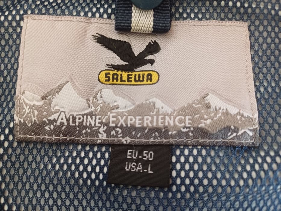 Pantaloni și geaca de munte The  North Face și  Salewa